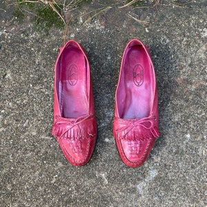 size 9 B - 80s/90s red tassel loafers by CHARTER CLUB