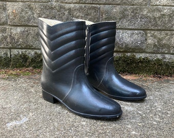 size 9 W - 1970s black rubber rain boots by WOODBRIDGE
