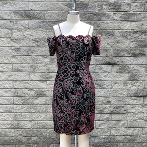 size 9 - 80s/90s deep wine rose painted cocktail dress by STEPPIN&#39; OUT - made in USA