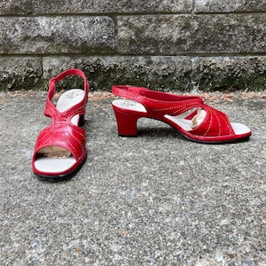 size 10 - 60s/70s red sandals by SELBY