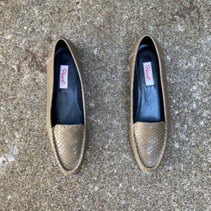 size 7.5 M - 1980s reptile skin print flats by 9 WEST
