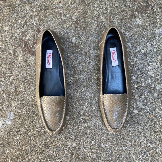 size 7.5 M - 1980s reptile skin print flats by 9 … - image 1