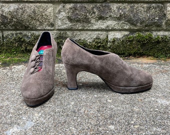 size 6.5 - 1990s brown suede pumps with button detail by AMERICAN EAGLE STUDIO