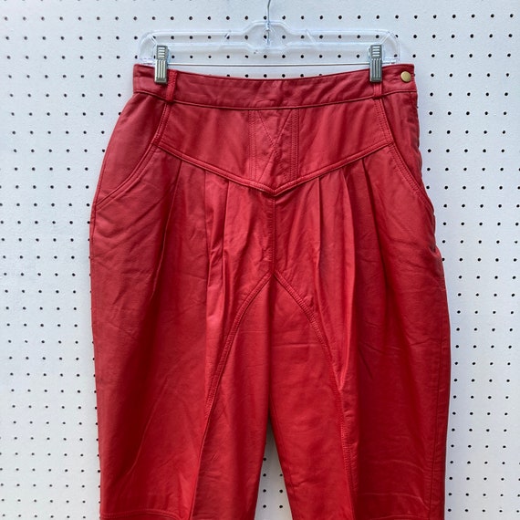size M - 1980s red leather pleat front tapered pa… - image 1