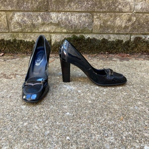 size 37 - 2000s navy stacked heel patent leather loafers by TOD&#39;S - made in ITALY
