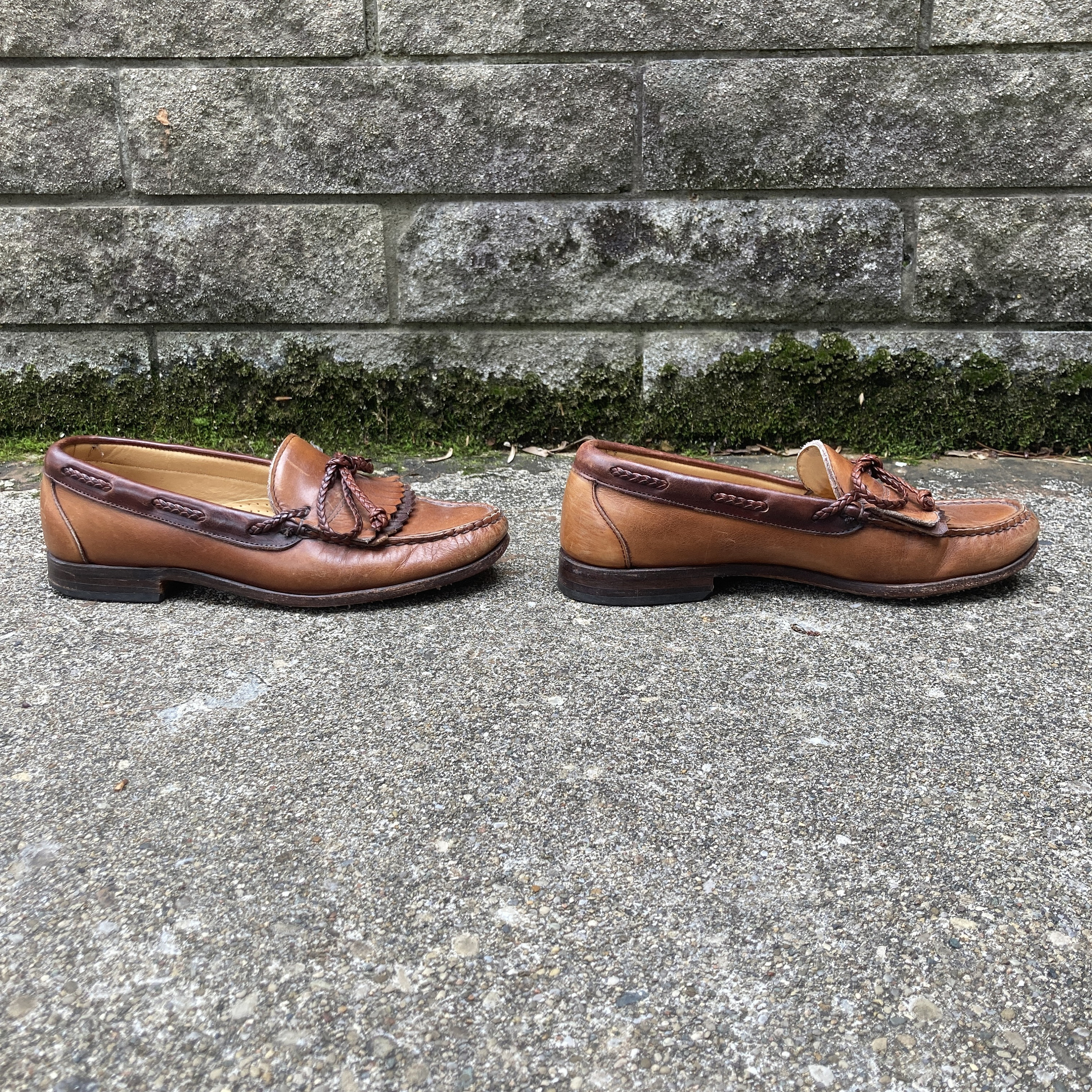 Allen Edmonds Newport Mens 11 C Cognac Leather Tassel Kiltie Loafers 1469 USA Allen Edmonds Newport Tassel Loafers Men main image 2