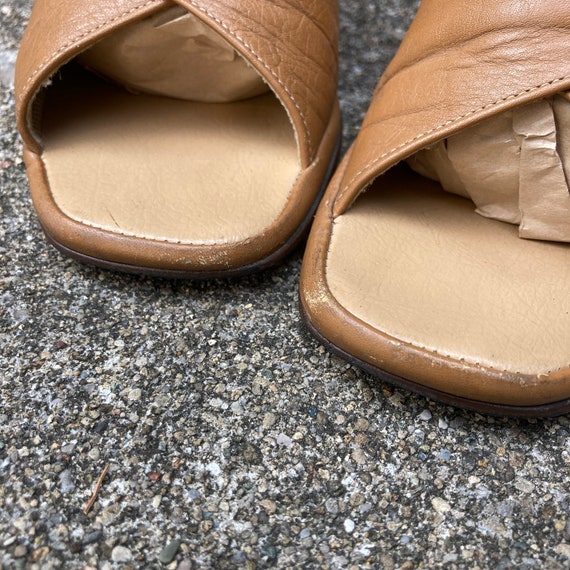 size 6 M - 60s/70s chunky sling backs by RED CROS… - image 9