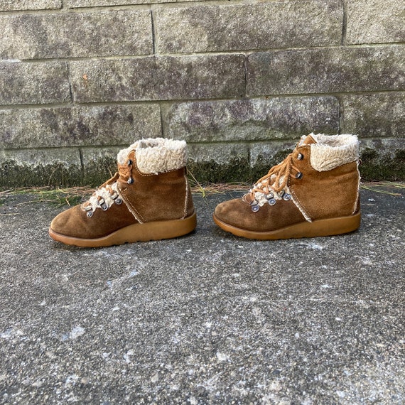 size 7 M - 60s/70s mens shearling boots by FASCIN… - image 4