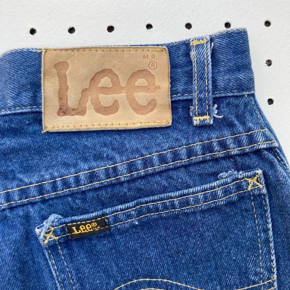 size 11 - 70s/80s high waisted cut offs by LEE - image 3