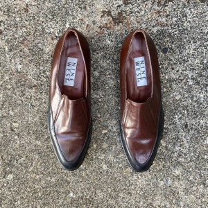 size 6.5 M - 80s/90s two-tone loafers by NINE WEST