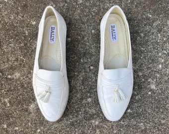 size 13 M - 1990s white tassel loafers by BALLY - made in ITALY