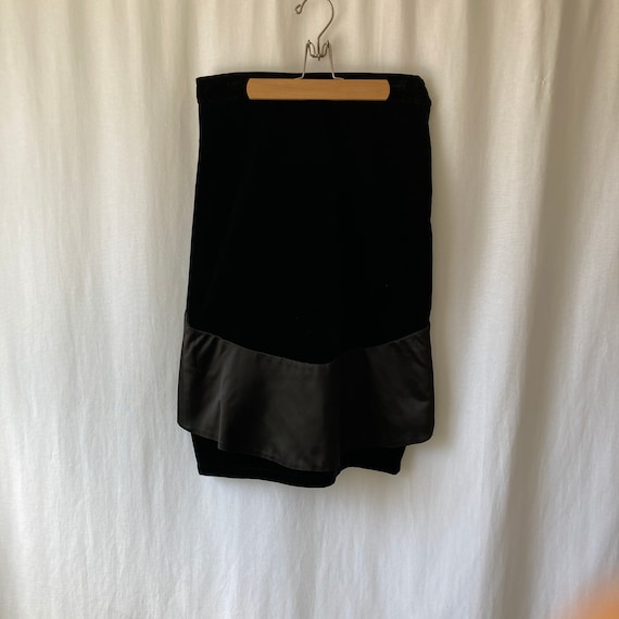 1980s black evening skirt by GIANNI VERSACE SERA,… - image 1