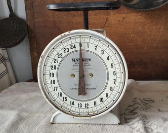 Antique Kitchen Scale