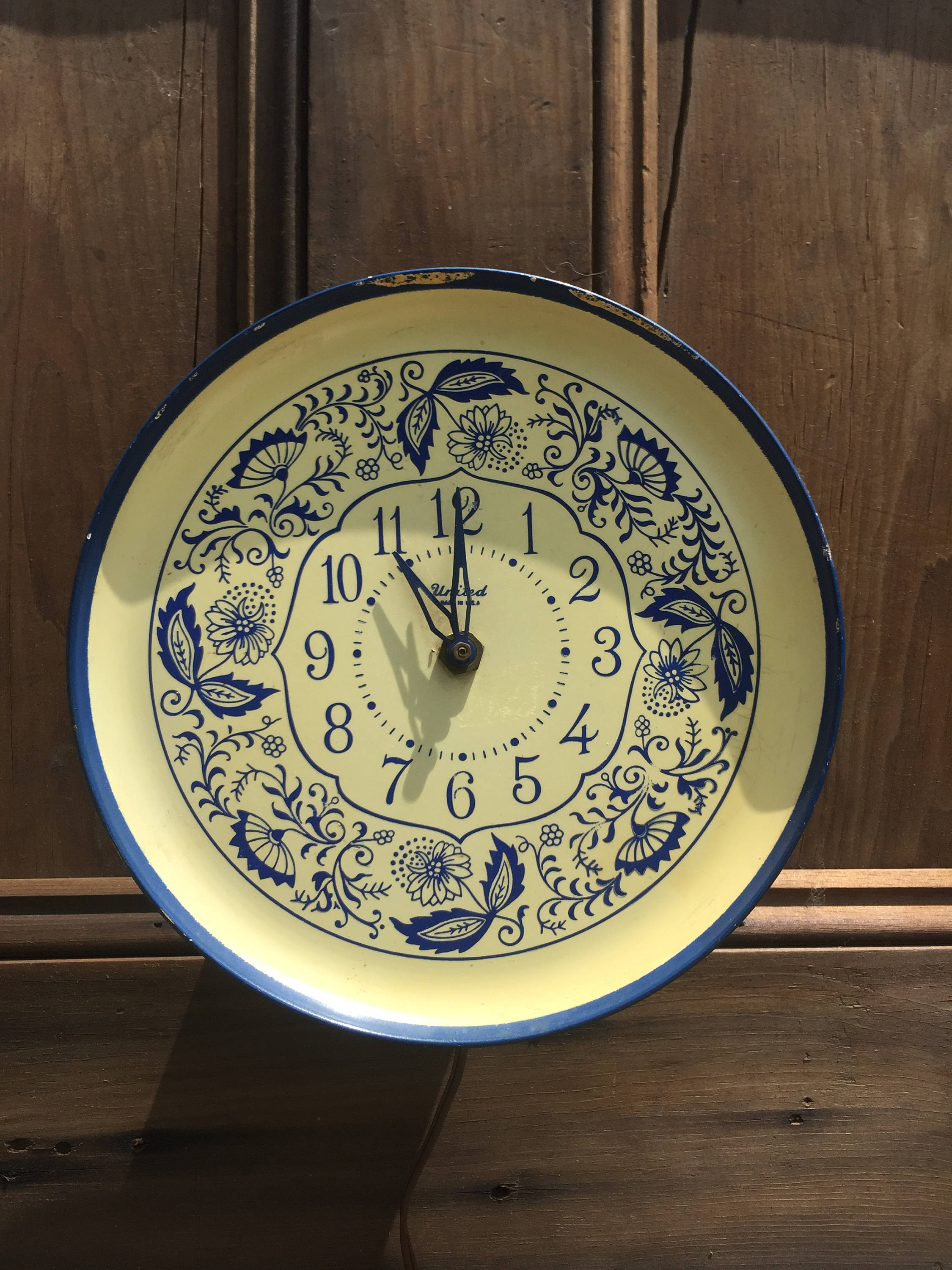 Vintage Wall Hanging Electric Clock Etsy