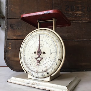 Vintage Kitchen Scale - Etsy