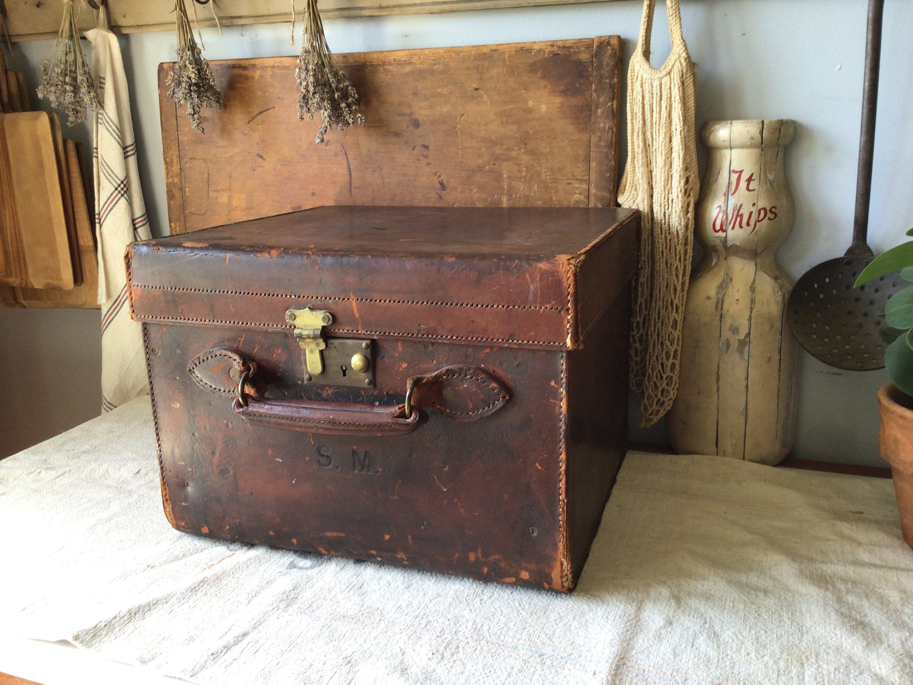 antique vintage hat box