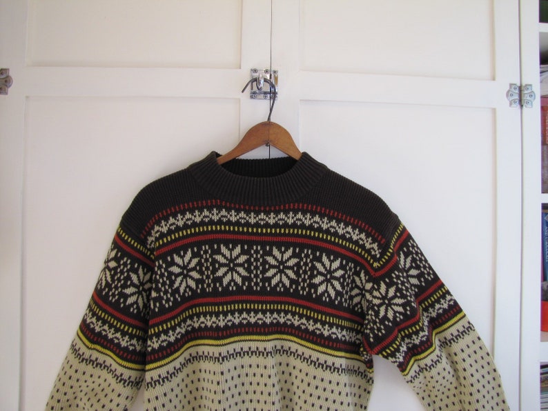 Acrylic Men/'s Medium 1970/'s L S Apres /& Co Brown Brown and Beige Snowflake Patterned Crew Neck Sweater Beige, Scandinavian Style