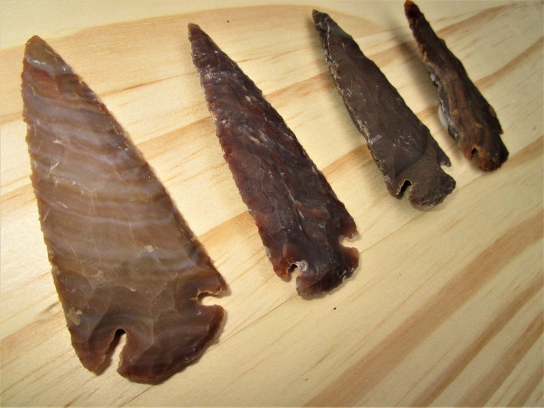 arrow heads, stone arrow heads, traditional arrow heads, hand knapped arrow heads, large arrow heads, spear points, stone points image 3