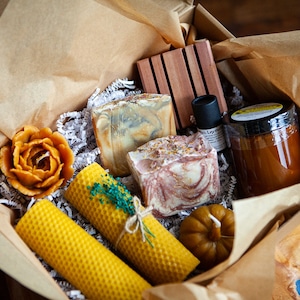 Handmade Soap & Beeswax Candle Gift Box, Natural Skincare