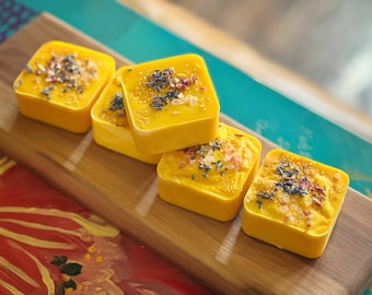 Garden Red Palm Double Milk Soap.  Apple Cider Vinegar and Essential Oils.