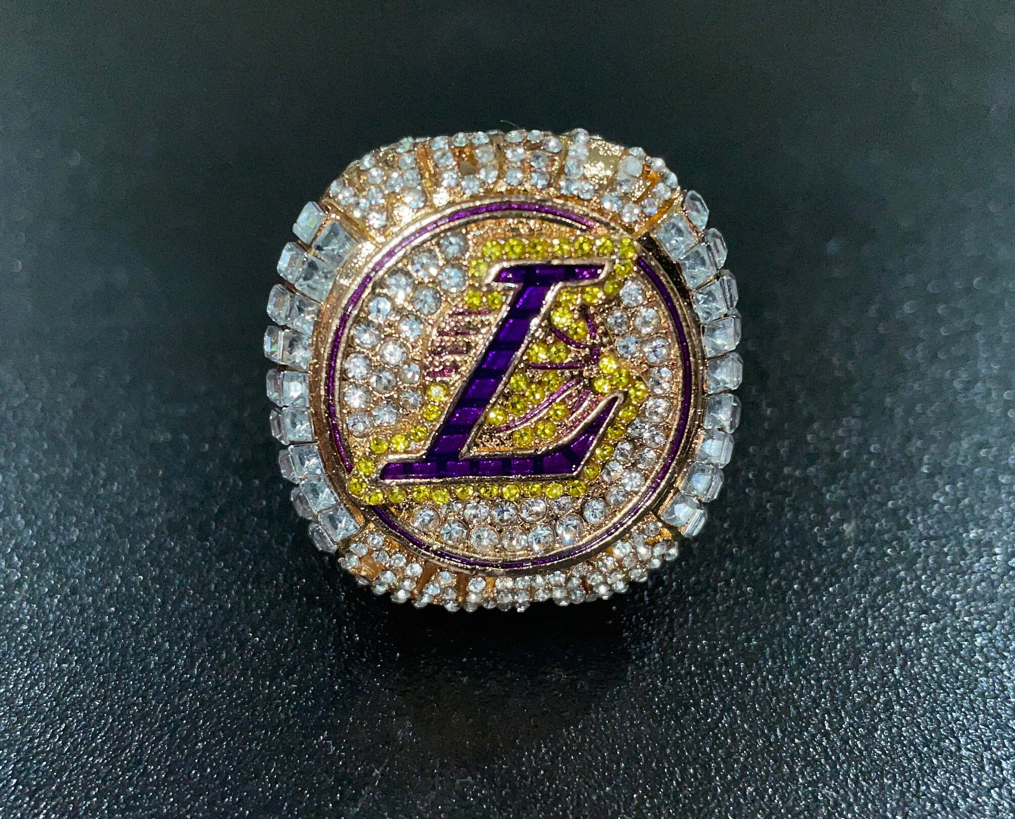 Los Angeles Lakers - 2020 Championship 2 Ring Set Box LeBron James Anthony  Davis