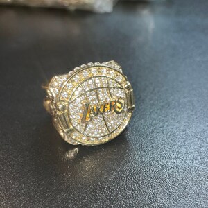 Lakers 2010 deals ring
