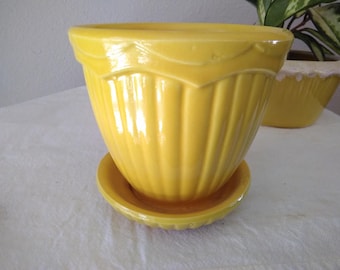Vintage McCoy Pottery Yellow Flower Pot with under dish, ribbed and draped, 4 1/4 inches tall