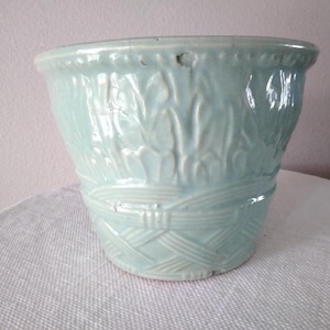 Vintage light green - turquoise pottery flower pot, jardiniere, Roseville, Ohio, Robinson Ransbottom, 5 1/2&quot; tall x 7 1/2&quot; across, no chips