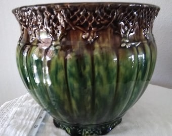 Weller art pottery jardiniere, 7 1/2 inches tall, 8 1/2 wide, majolica blended glaze dripware