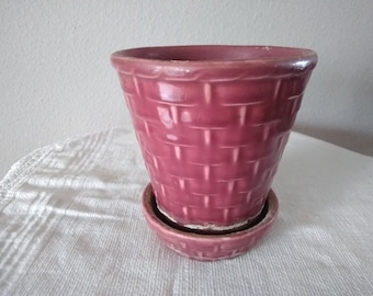 Vintage Morton Pottery Flower Pot with under dish, basket weave Pattern Planter, 5 in.tall