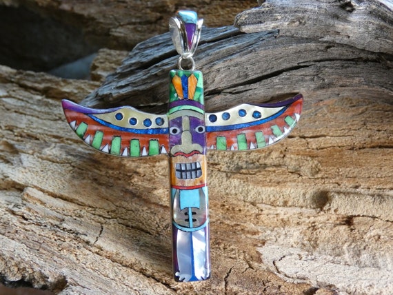 Eyecatching Native American Navajo Gaspeite Opal Sterling Silver Kachina Pendant And Earring Set Eyecatching Native American Navajo Gaspeite Opal Sterling Silver Kachina Pendant And Earring Set