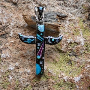 Totem Pole Cross Micro Inlay Multi Gemstone Plata de Ley 925 Galaxy Celestial Night Sky Earth Shooting Star Hecho a mano Envío Gratis M78