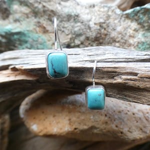 Belles boucles d'oreilles plus petites fabriquées à la main en argent sterling du sud-ouest des États-Unis 925 sur un fil français à loquet Livraison gratuite dans un sac cadeau AL90
