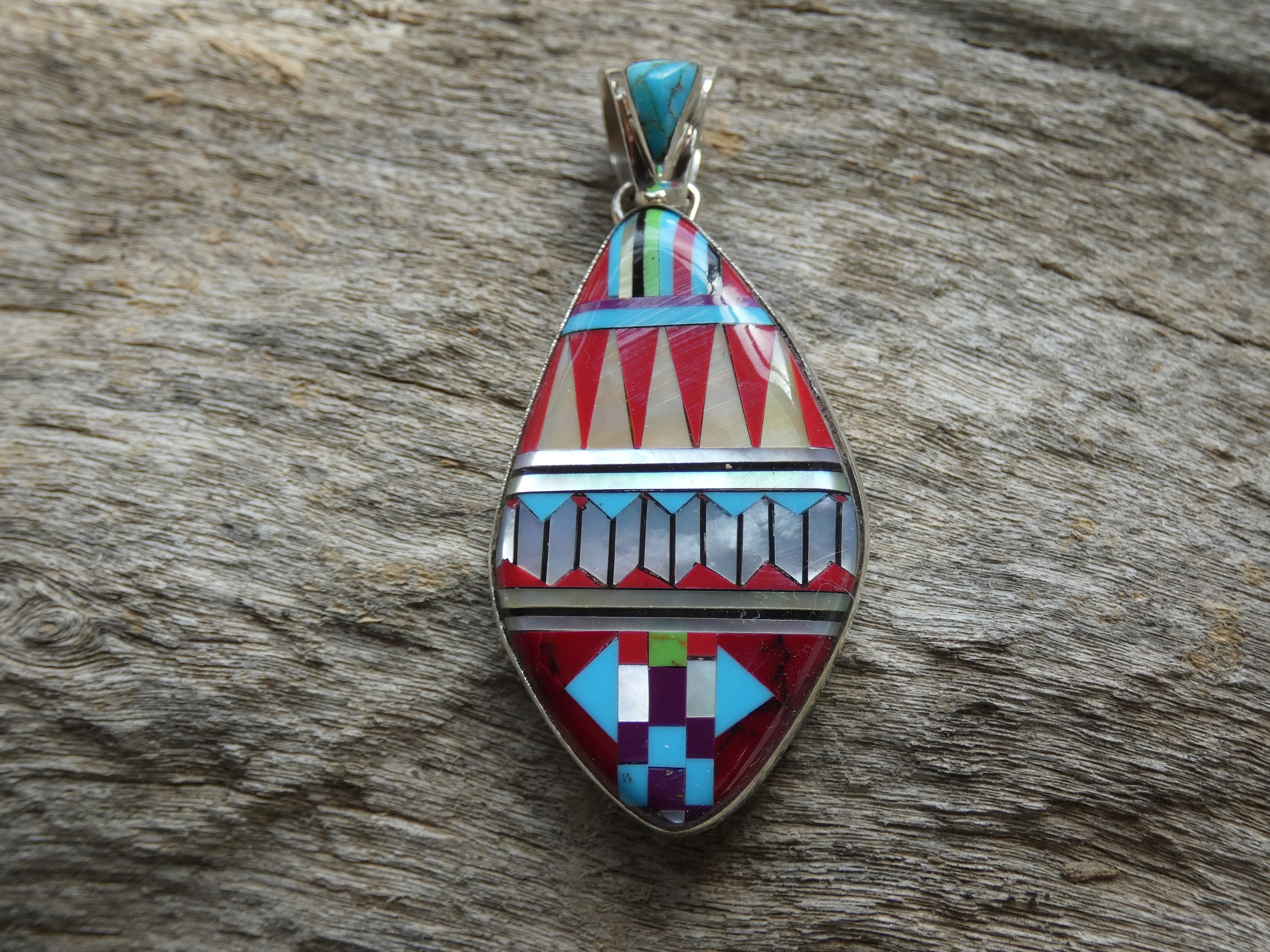 ターコイズ レッド コーラル マザー オブ パール ハンドクラフト