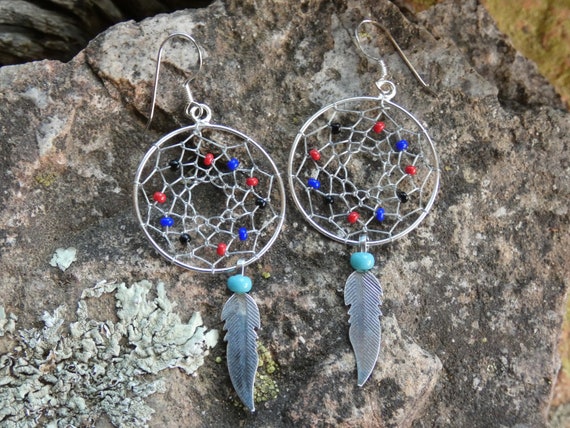 SoCute925 Piccoli orecchini pendenti acchiappasogni / Orecchini acchiappasogni in argento sterling con pietra bianca / Gioielli acchiappasogni realizzati negli Stati Uniti - Italia