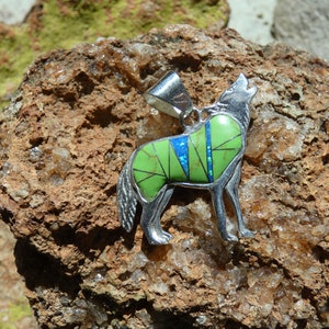 Southwest Howling Wolf Dog Coyote Sterling Silver 925 Beautiful Green Gaspeite & Opal Unisex XL Size Pendant Fast Free Shipping Gift Bag U29