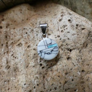 Pendentif avec incrustations artisanales bleu et blanc, petit cercle, petit cercle, argent sterling 925, livraison gratuite, sac cadeau AL59