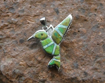 Hummingbird Sterling Silver 925 Gaspeite White Opal Handcrafted Southwestern Nice Size Pendant Spedizione gratuita Gift Bag Great Gift New I46