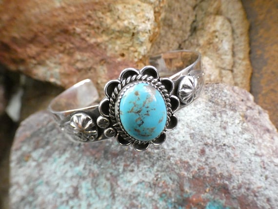 Navajo Sterling Silver 925 Hallmarked Hand Stamped Handcrafted