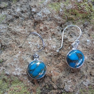 Belle Bleue Cuivre Turquoise Gemstone Argent Sterling 925 Petit Rond Pendentif Français Fil Boucles d’Oreilles Artisanales Livraison Gratuite Sac Cadeau B79