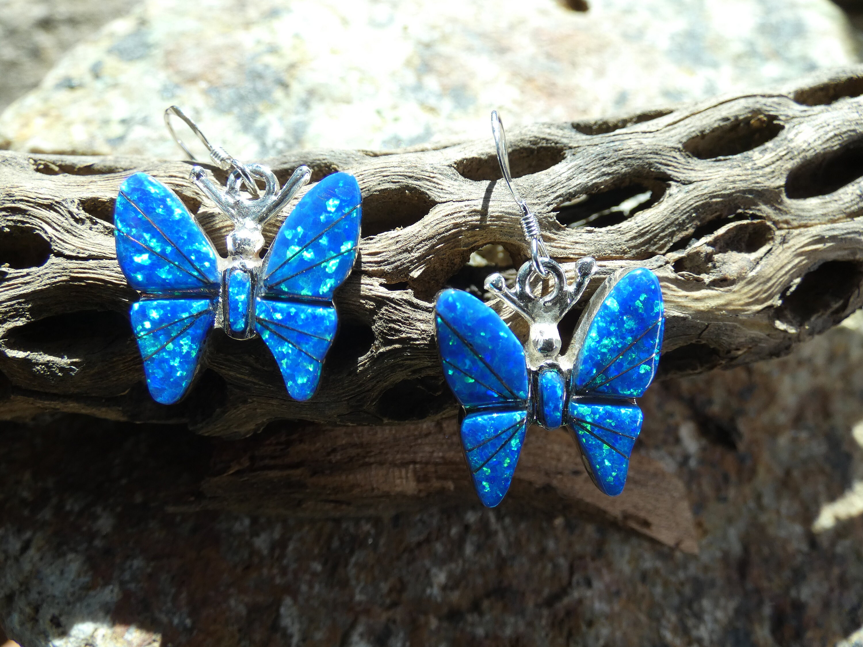 WINNICACA Orecchini Donna In Argento 925 Con Opale Blu E Ciondolo Farfalla O Conchiglia