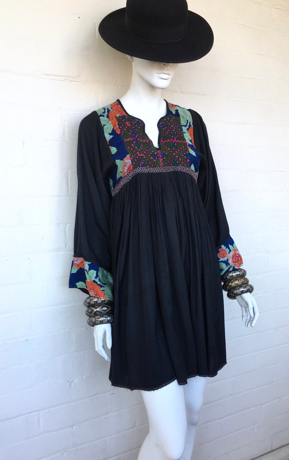 Vintage 70's Embroidered Afghan Tribal Gypsy Cotto