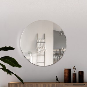 MirrorOutlet YC092 All Glass Bevelled Classic Design Round Mirror 60 x 60CM 2ft x 2ft