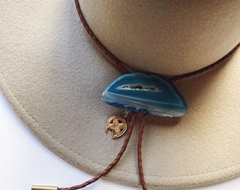 Agate bolo tie,  agate hat band, adjustable bolo hat band, Lainey Wilson style, western fashion accessory, coastal cowgirl bolo tie