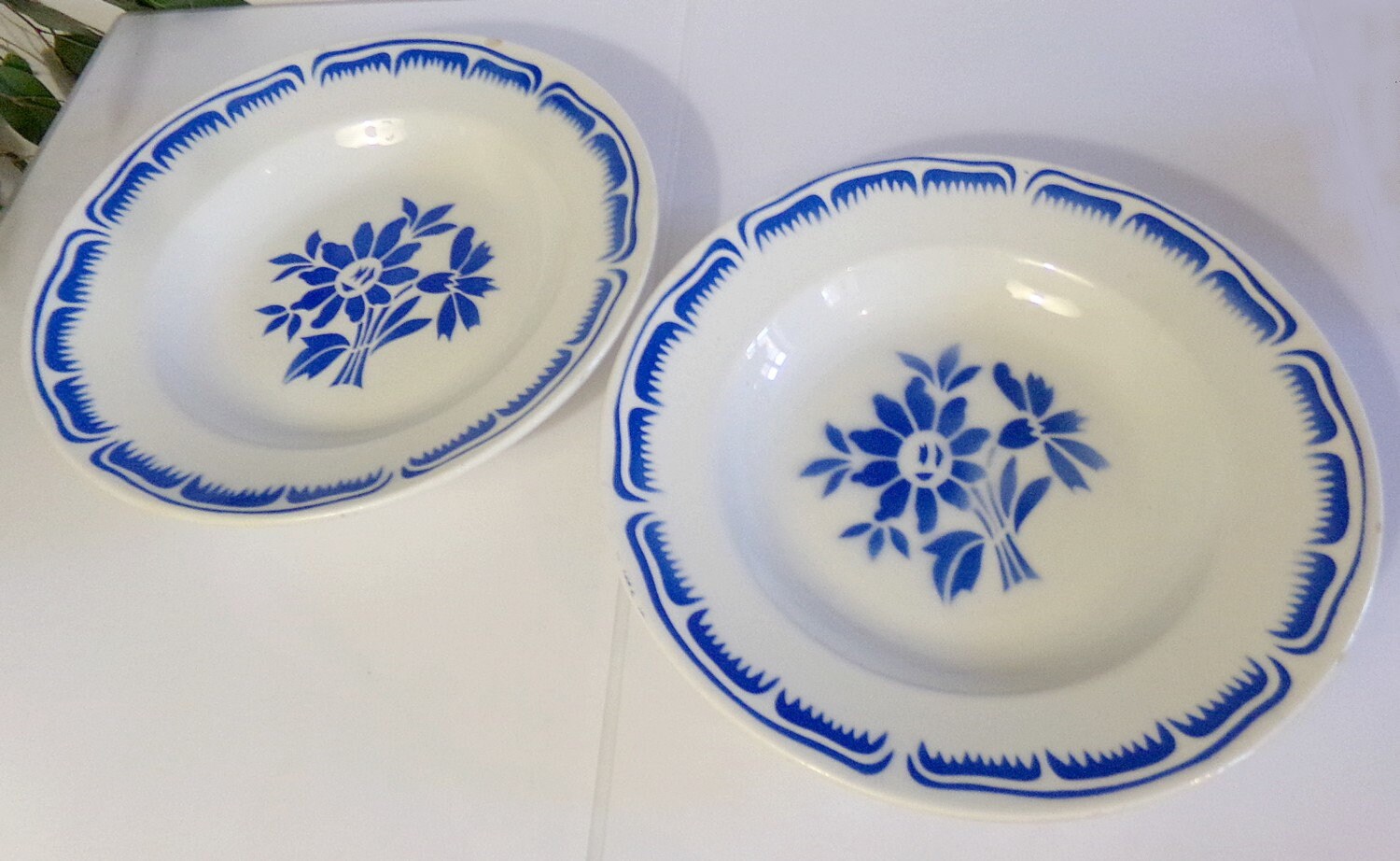 2 Assiettes Français Soupe ou Dessert, Assiettes Du Moulin Des Loups, Design Thibault, Antiques Bleu