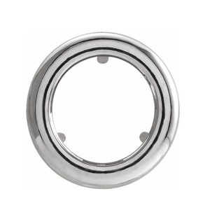 Könnte beinhalten: Ein verchromter runder Ring mit glatter, polierter Oberfläche. Der Ring hat eine kreisförmige Öffnung in der Mitte.