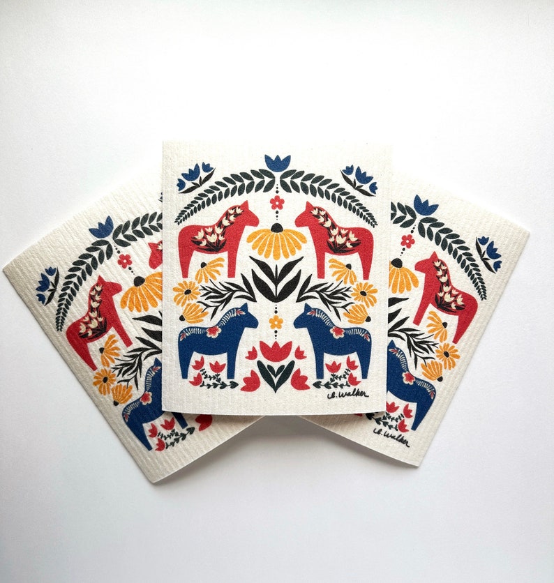 Swedish Dishcloth // Dala Horse Design // Reusable Paper Towel image 4