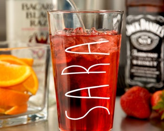 Vaso de pinta imperial personalizado de 20 oz, vaso de cerveza personalizado, regalo de padrinos de boda, vaso de pinta grabado, vasos de cerveza, vaso de pinta personalizado, cerveza