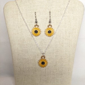 Sunflower Earring and necklace set, Spring, Surgical steel, Hypoallergenic earrings, Sunflower jewelry, Summer Jewelry, Earrings, Flower