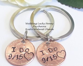 Wedding Day Must Have: Lucky Penny Keychain Set, 'I Do', Unique Wedding Day Souvenir, Bride and Groom Gift Set, Personalized Wedding Gift